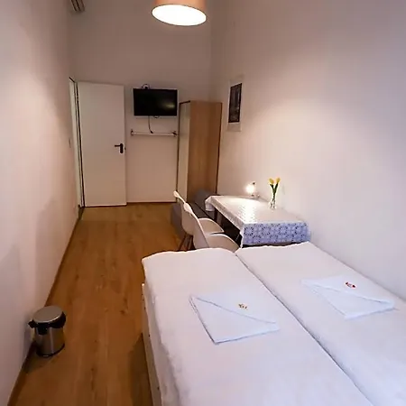 Pest-port Apartment-room 1 Hotel Budapeszt
